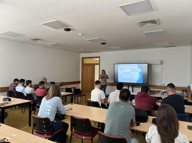 Departamento de Engenharia Civil recebe a professora Anna Juzwa
